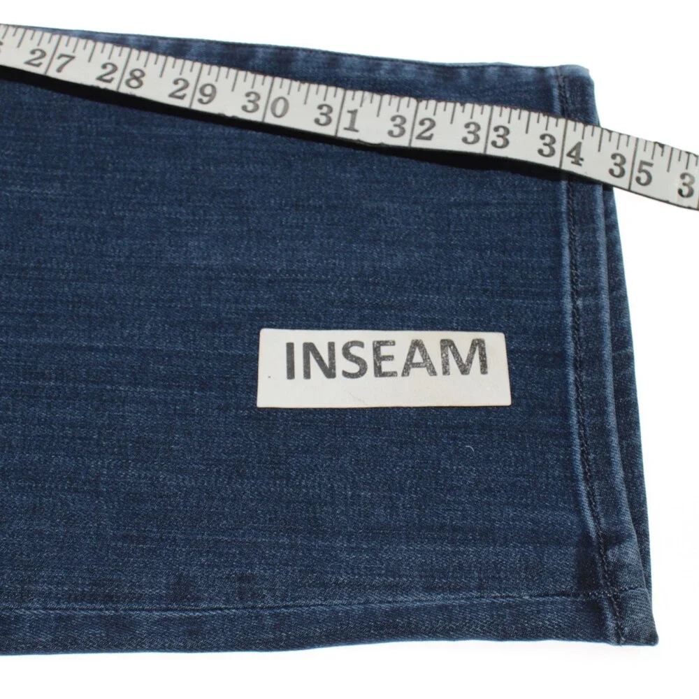 34 Heritage NWT Mid-Rise Straight Leg Jeans Size 42 x 34 US in Blue Cotton Blend